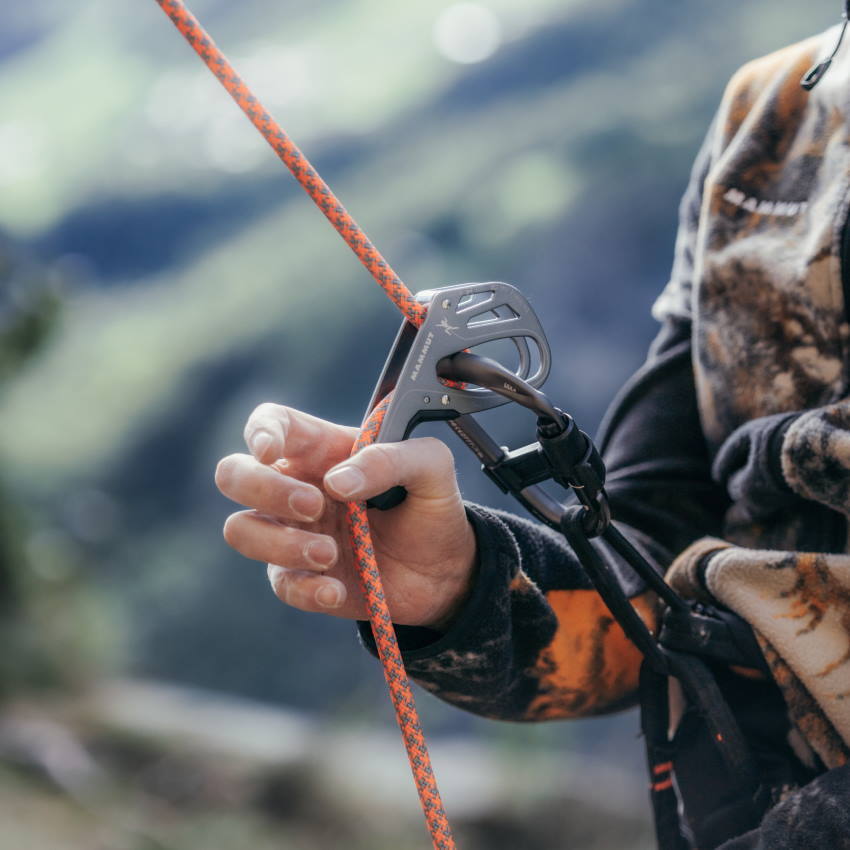 Belay Devices for Climbing Climbing Anchors